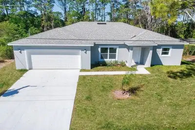 Image de Palm Bay Home with Pool Table: Nature, Tranquility, and Proximity to the Beach