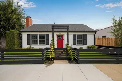 Image de Charming 2-bedroom cottage with Ac and WiFi in superb Long Beach location.