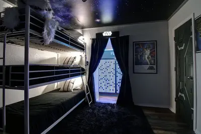 Image de The Space Place: Cosmic-Themed Family Getaway Near Hotspots in Tulsa, Oklahoma!