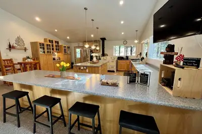 Image de Peaceful Views-Gasquet Cozy Cabin 1. 5acres. Traeger, Smith River, Redwoods, Wifi