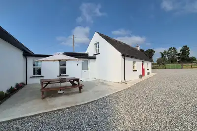 Image de Tranquil Carney Commons Cottage - Sleeps 10