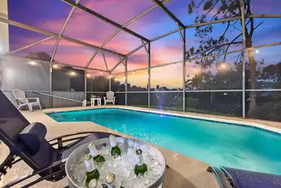 Image de Luxurious 3br/2ba: Private heated pool, Golf views, Near Disney  & Legoland