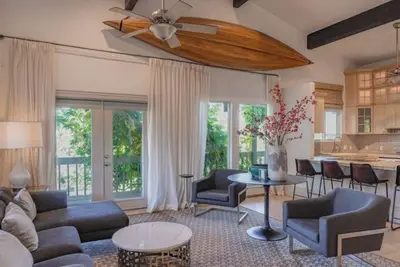 Image de Spacious Family Haven Near Uvu - WiFi, Home Theater, and Pets Welcome!