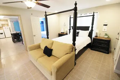 Image de The Stowaway - Grand Lake home - Near cove with boat dock
