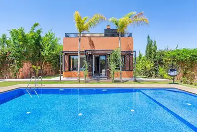 Image de Villa Amèle : Luxe, Piscine Privée et Détente à 15 km de Marrakech
