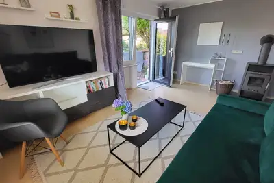 Image de Lahnhöhen close to nature - two-room apartment, fireplace, garden, electric charging station