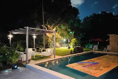 Image de Beautiful Villa with Pool in awesome Miami!