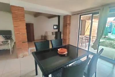 Image de Bel appartement, au calme. \nAnimaux de compagnie acceptés!