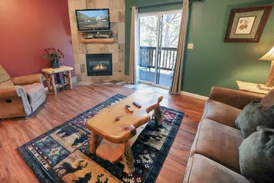 Image de Condo with Personal Hot tub, and River Views