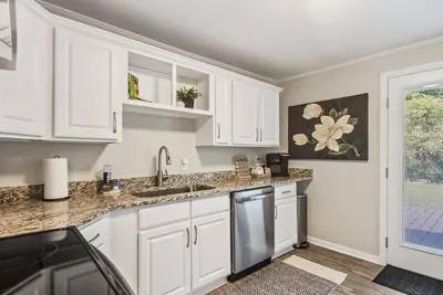 Image de Charming 3-bedroom house only. 6 miles from downtown Simpsonville with Ac, WiFi