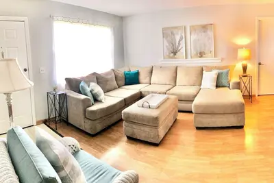 Image de Charming 2-bedroom house in Port St. Lucie with Ac, WiFi. The beach = 20 Minutes