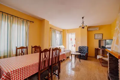 Image de Maison de campagne \"Casa Castillo\" avec vue sur la montagne, Wi-Fi et climatisation