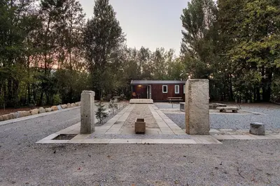 Maison de vacances 'Nature Stone and Villas Casa 1' vue sur les montagnes, jardin et climatisation
