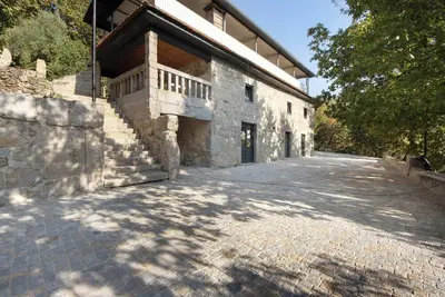 Maison de vacances 'Nature Stone and Villas - Casa 5' vue sur les montagnes, jardin et climatisation