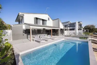Image de Waterfront Family Retreat: Pet-Friendly