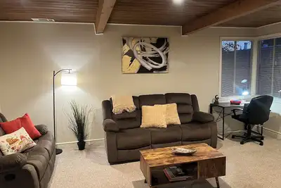 Image de Charming 3-bedroom bungalow in terrific San Lorenzo with Ac, WiFi. 3 bed2 bath