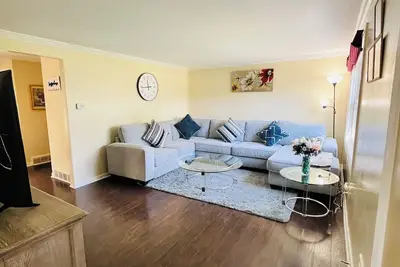 Image de Charming 3-bedroom house in brilliant Buffalo with WiFi, Ac