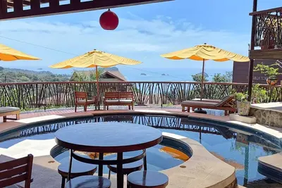Image de Spectacular view, heated pool & jacuzzi, gym, bar, workspaces, Bbq, dining deck