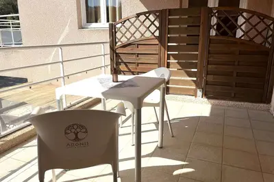 Image de Studio climatisé avec piscine et parking à Saint-Florent