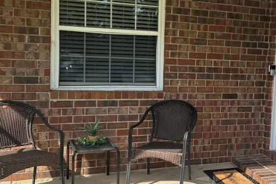 Image de The Martin- a Charming 2-bedroom close to Gsu campus, stadium, and downtown.