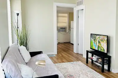 Image de Spacious 2br House with Netflix, Bbq, and Patio Near City Centre