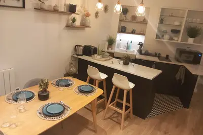 Center, Amusing2 Bdroom68sqm, gare Montparnasse, close to Eiffel tour, front metro