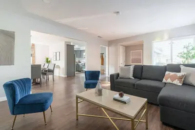 Image de Spacious 3br\/2ba Near Lax and Beaches