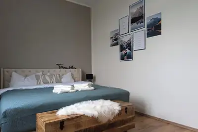 Image de Traumwohnung Über den Dächern Magdeburgs mit Domblick