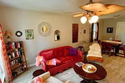 Image de Downtown Pensacola 70's bungalow