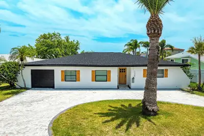 Image de Water Front. Spacious 4-bedroom house in charming North Redington Beach with Ac,