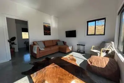 Image de 2 beautiful new cabin with views of lake Jindabyne
