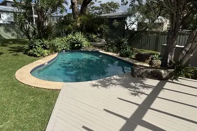 Image de Spacious 4-Bedroom Family Oasis with Pool in Orient Point