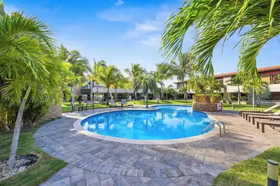 Image de 0, 2 Miles to the Beach in a Gated Community w/ Resort and Hotel Style Amenities