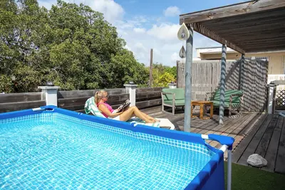 Image de Stylish apartment with private rooftop pool in Pietermaai