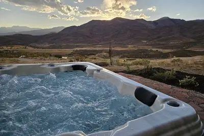 Image de Stunning townhome w/ unobstructed views, amenities for the health conscious