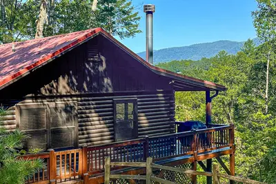 Image de Modern cabin w/ wifi, hot tub + gorgeous mountain views
