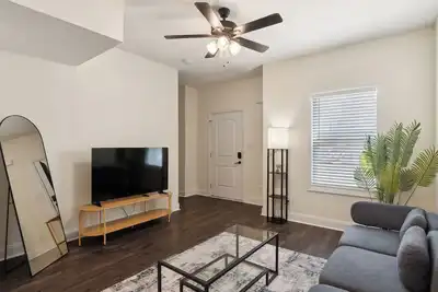 Image de Alto A2 I Stunning  2bd Apt I Free Parking