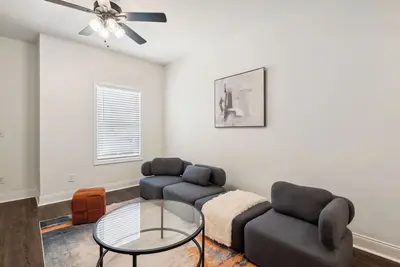 Image de Alto B5 I Luxurious & Spacious I Free Parking
