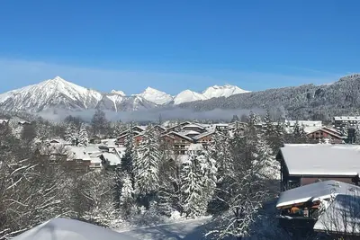 Image de Duplex avec pièce de vie traversante lumineuse, à 300 mètres des pistes