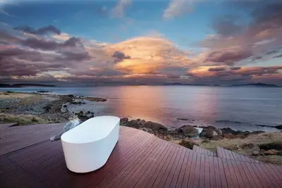 Image de Thalia Haven: remote, wild, off the grid