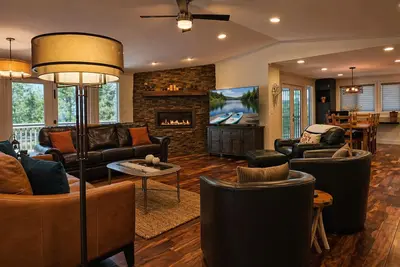 Image de 10 Acer-Sunriver, Oregon: Air Conditioning, Bbq, WiFi, Mt. Bachelor, Golf, Deschutes River, Tennis, Bike Paths