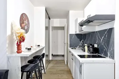 Confort et style moderne à 2 pas de la Villette