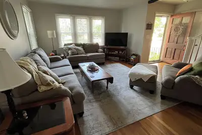 Image de The Corner Cottage @ Chestnut - Orrville + minutes to Amish Country