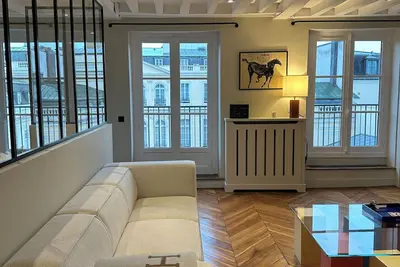 Très bel appartement 3 chambres, vue Tour Eiffel, Paris VIIe
