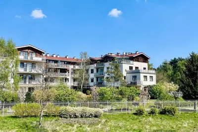 Tranquil Retreat by the Sea: Forest & Park Views in Gdansk Neptun Park