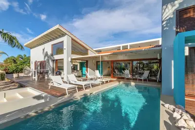 Image de Villa Azov, 4 bedroom villa, private pool, walking distance Jan Thiel Beach