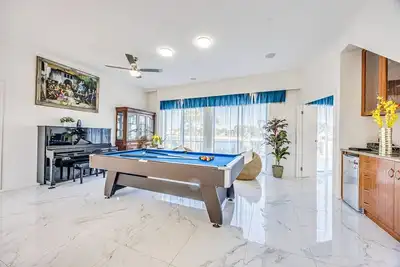Image de StayAU 6br Deluxe Lakeview House Point Cook