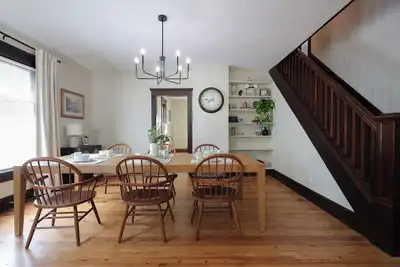 Image de Spacious 6-bedroom house with WiFi and Ac in marvelous Mansfield