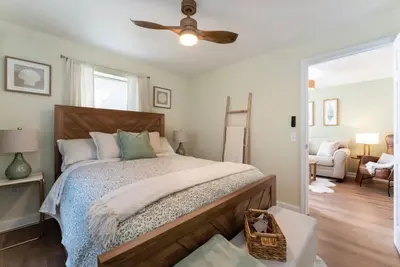 Image de Basecamp to Acadia w/ 1 Gig Wi‑Fi & Walk to Bakery, Lobsterhouse, and More (2)