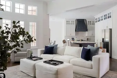 Image de Luxury 3br Flower Mound Home | Yoga Room | Pool